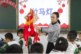 2019.8.28_紫金山_软文：又是一年开学季，这所学校为何这么火！3.0(1)(1)623.png